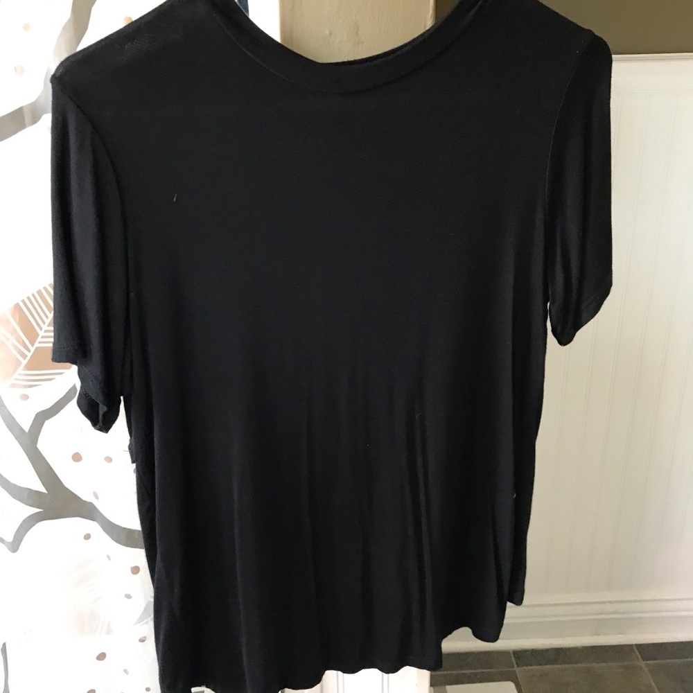 plain black tee